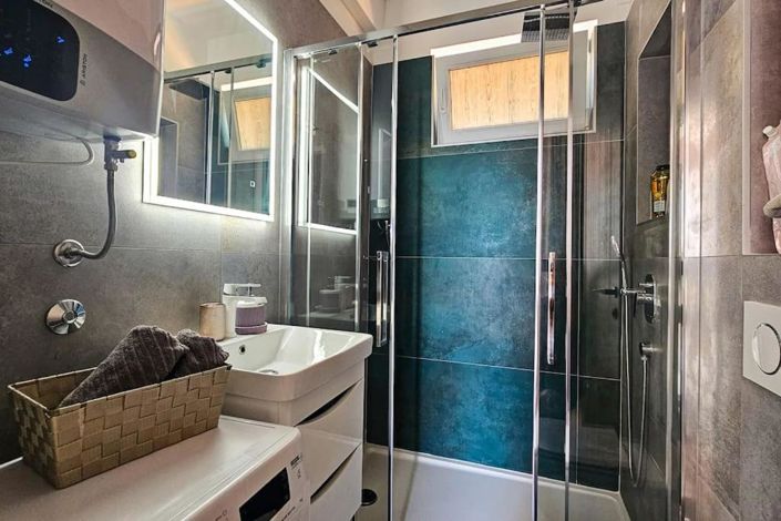 Image No.13-4 Bed Property for sale