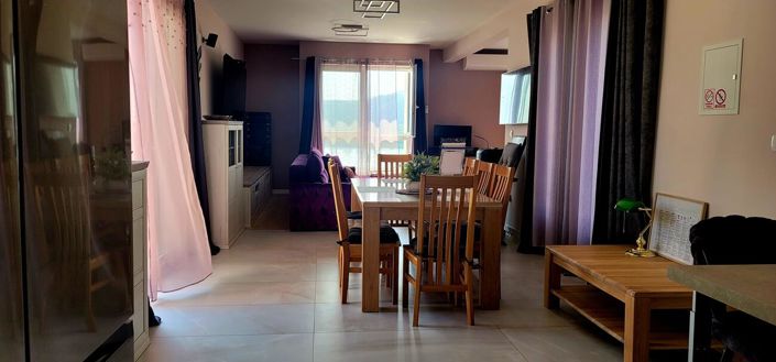 Image No.22-4 Bed Property for sale