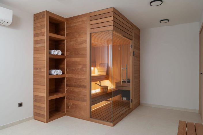 Image No.25-4 Bed Property for sale