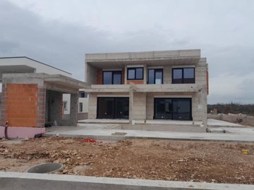 137104-528056