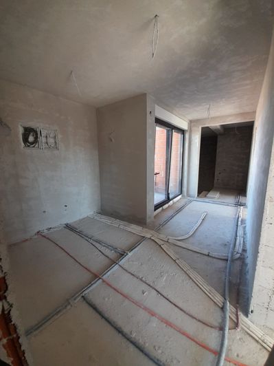 Image No.15-4 Bed Property for sale