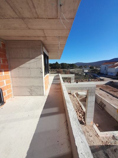 Image No.16-4 Bed Property for sale