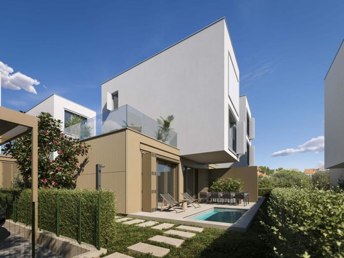 Image No.15-4 Bed Property for sale