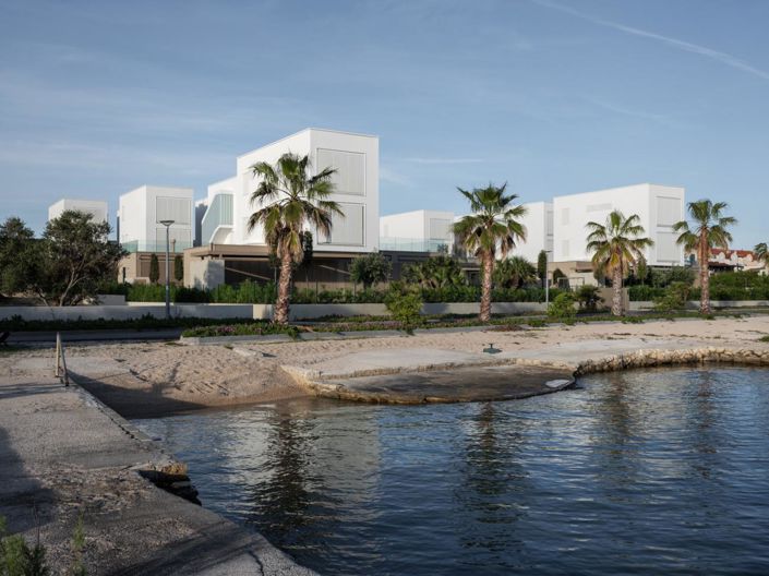 Image No.19-4 Bed Property for sale