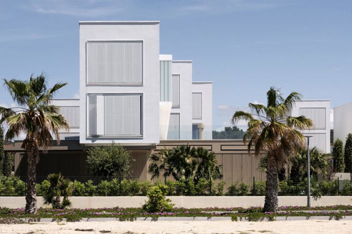 Image No.24-4 Bed Property for sale