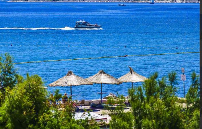 Image No.2-7 Bed Property for sale