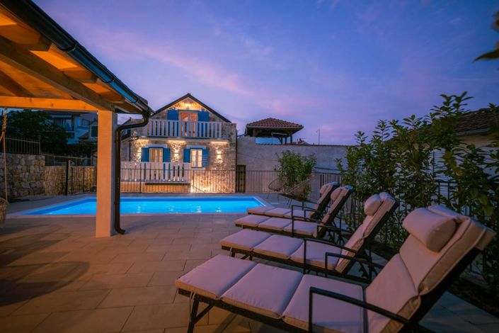 Image No.5-3 Bed Property for sale