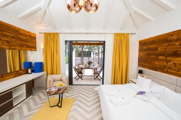 Image No.11-12 Bed Property for sale