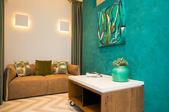 Image No.23-12 Bed Property for sale