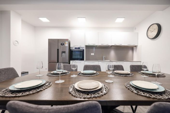 Image No.6-5 Bed Property for sale