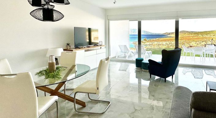 Image No.21-25 Bed Property for sale