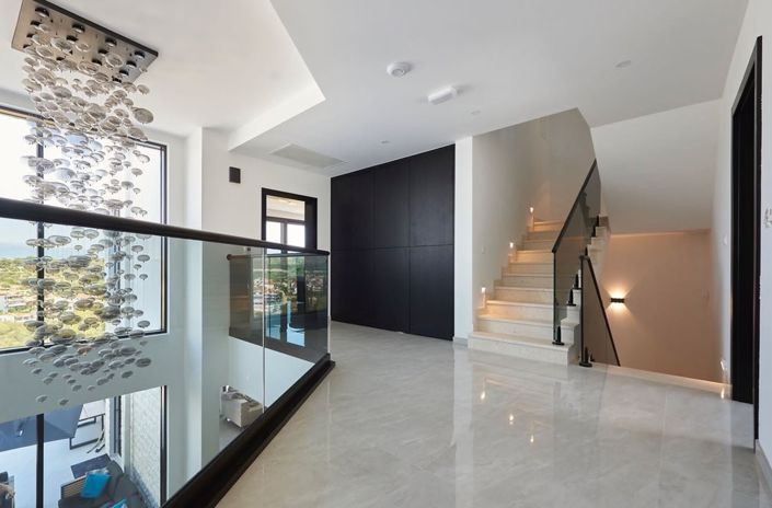 Image No.11-4 Bed Property for sale