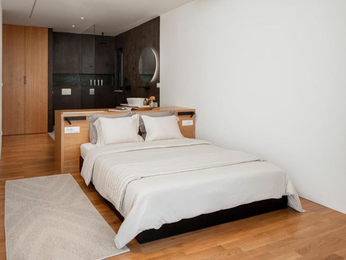 Image No.15-3 Bed Property for sale