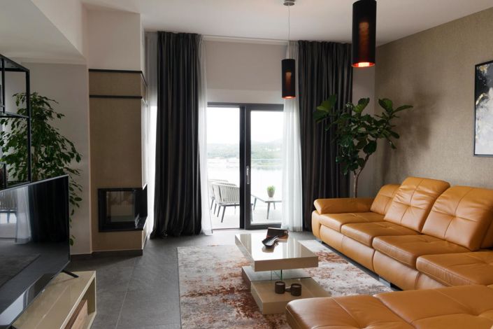 Image No.14-4 Bed Property for sale