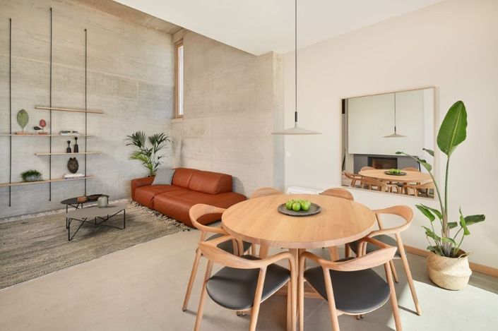 Image No.15-4 Bed Property for sale