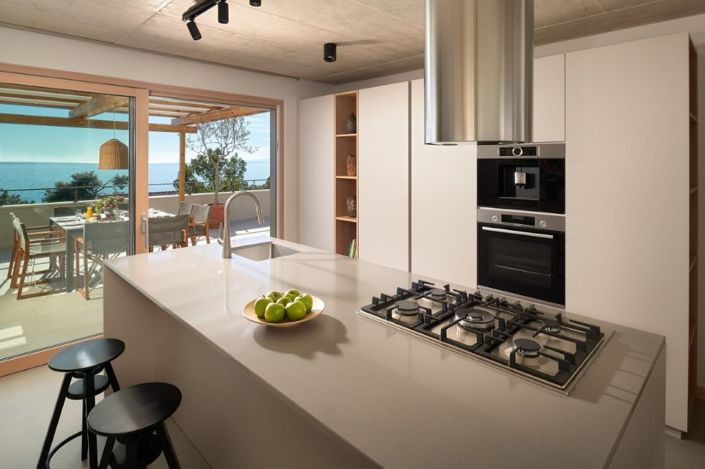 Image No.19-4 Bed Property for sale