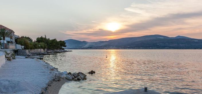 Image No.5-9 Bed Property for sale