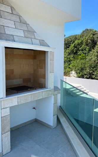 Image No.24-4 Bed Property for sale