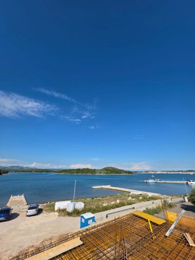 Image No.2-4 Bed Property for sale