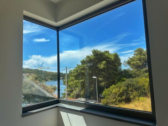 Image No.8-4 Bed Property for sale