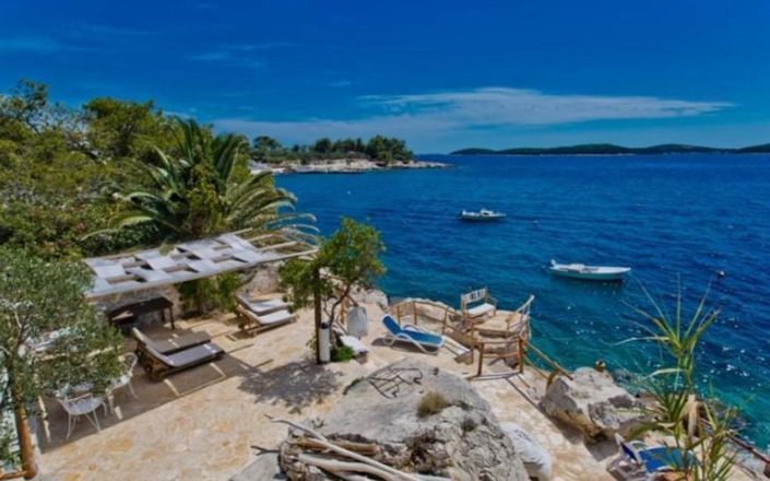 Image No.4-7 Bed Property for sale