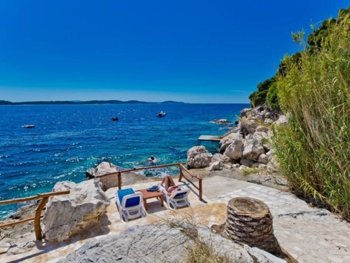 Image No.5-7 Bed Property for sale