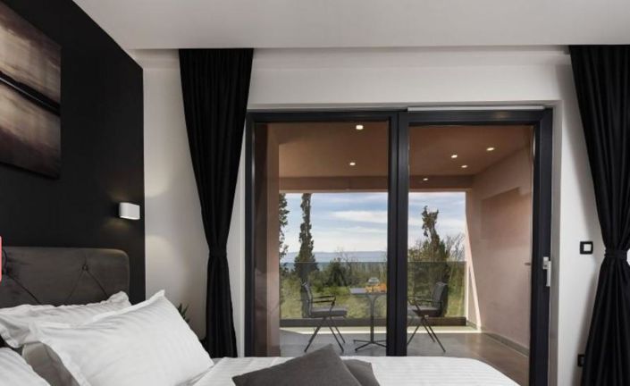 Image No.25-4 Bed Property for sale