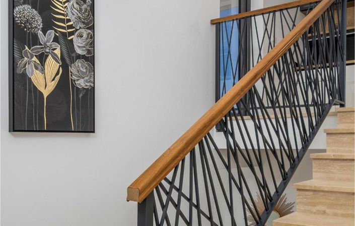 Image No.16-3 Bed Property for sale