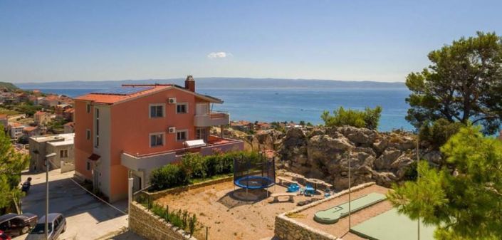 Image No.2-9 Bed Property for sale