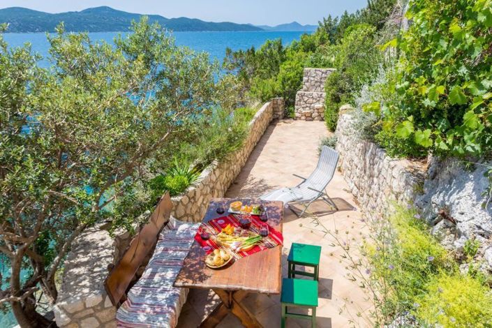 Image No.21-3 Bed Property for sale