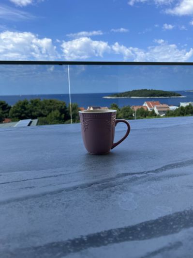 Image No.2-4 Bed Property for sale