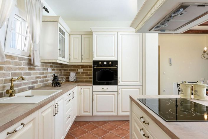 Image No.23-3 Bed Property for sale