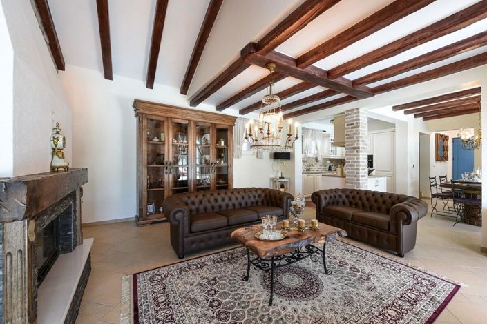 Image No.24-3 Bed Property for sale