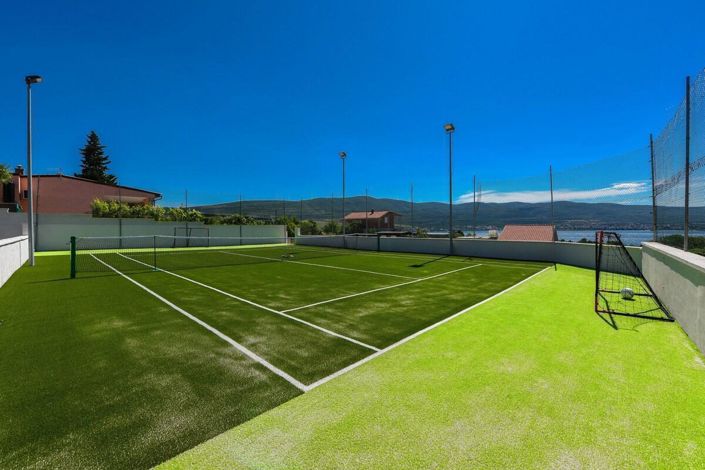 Image No.3-3 Bed Property for sale