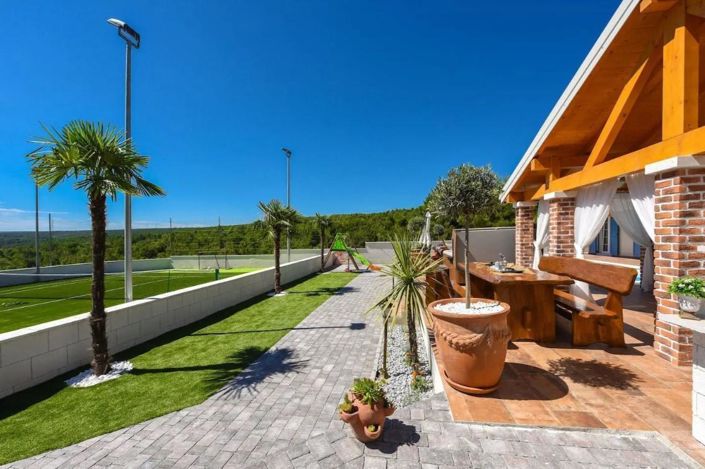 Image No.7-3 Bed Property for sale