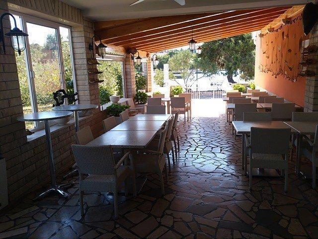 Image No.8-10 Bed Property for sale