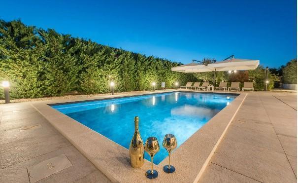 Image No.4-5 Bed Property for sale