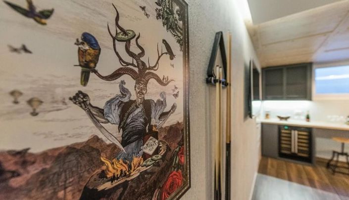 Image No.9-5 Bed Property for sale