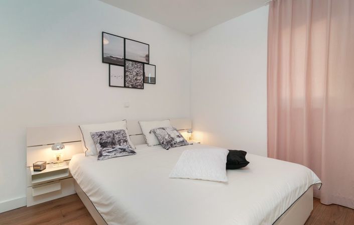 Image No.14-4 Bed Property for sale