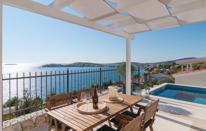 Image No.6-4 Bed Property for sale