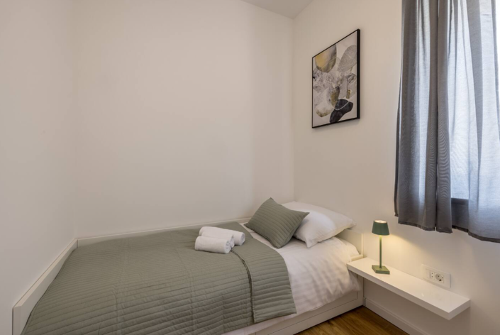 Image No.20-4 Bed Property for sale