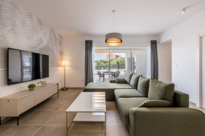 Image No.7-4 Bed Property for sale