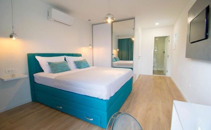 Image No.18-3 Bed Property for sale