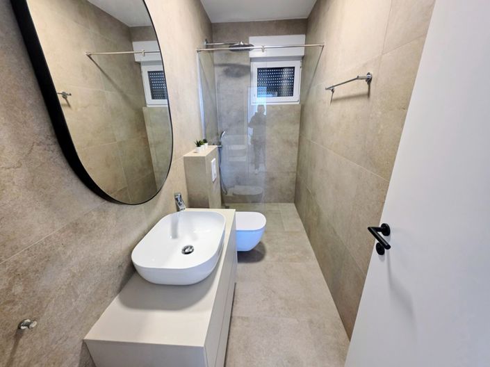 Image No.12-3 Bed Property for sale