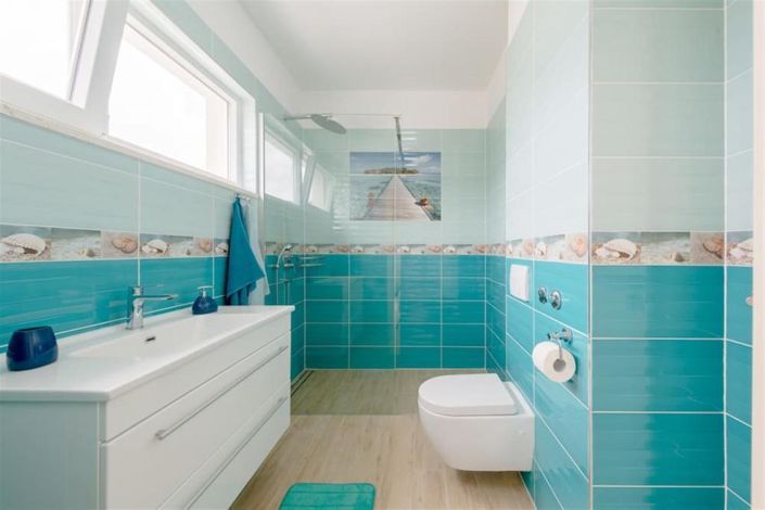 Image No.13-3 Bed Property for sale