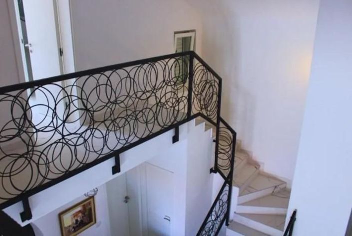 Image No.22-4 Bed Property for sale