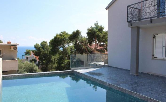 Image No.5-4 Bed Property for sale