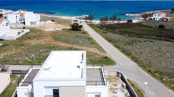 Image No.1-3 Bed Property for sale