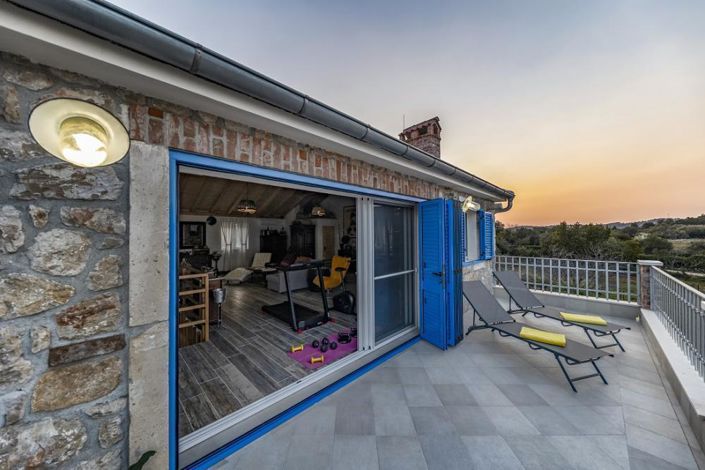 Image No.13-5 Bed Property for sale