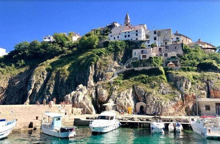 Image No.14-3 Bed Property for sale